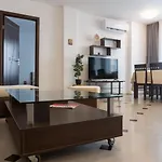 делукс лазур Апартамент Поморие